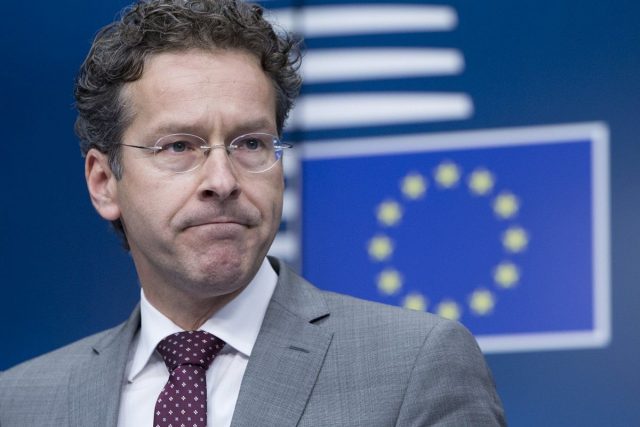 Eurogroup President Jeroen Dijsselbloem holds a news conference during a Euro zone finance ministers emergency meeting on the situation in Greece in Brussels, Belgium June 27, 2015. Euro zone finance ministers plan to meet later on Saturday without their Greek counterpart following the conclusion of a meeting of all 19 ministers which has resumed for now, euro zone officials said.  REUTERS/Yves Herman       TPX IMAGES OF THE DAY