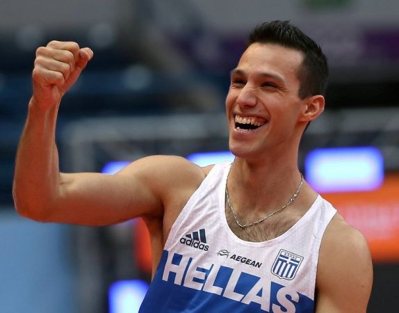 epa05827661 Greece's Konstantinos Filippidis competes in the Men's Pole Vault Final at the European Athletics Indoor Championships in Belgrade, Serbia, 03 March 2017.  EPA/SRDJAN SUKI