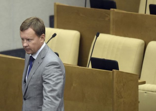 Russian lawmaker Denis Voronenkov attends a session at the State Duma, the lower house of parliament, in Moscow, Russia, September 15, 2015.  Picture taken September 15, 2015.  REUTERS/Dmitry Dukhanin/Kommersant Photo FOR EDITORIAL USE ONLY. NO RESALES. NO ARCHIVES.