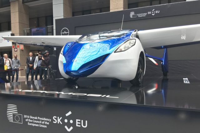 aeromobil-3.0-flying-car-889x590