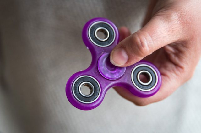 16-fidget-spinner.w710.h473