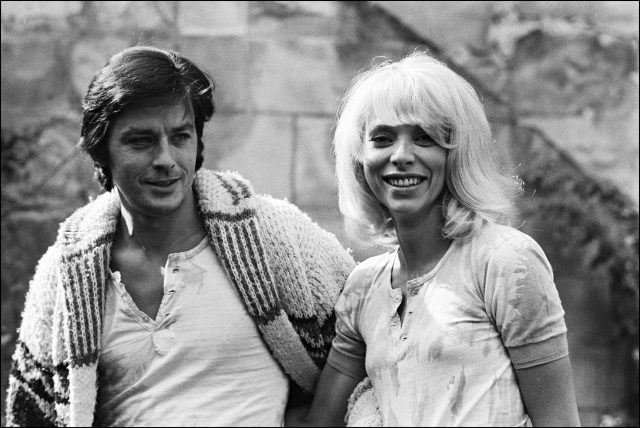 (stills 44554n) Alain Delon, Mireille Darc