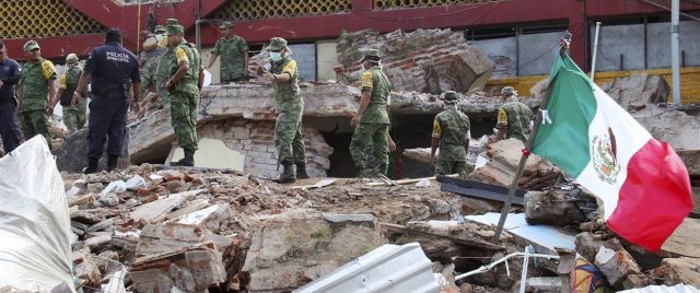 170908-mexico-earthquake-damage-ew-1205p_b55c4fd2fa30ee7f7e80c25aae30897c.nbcnews-fp-1240-520