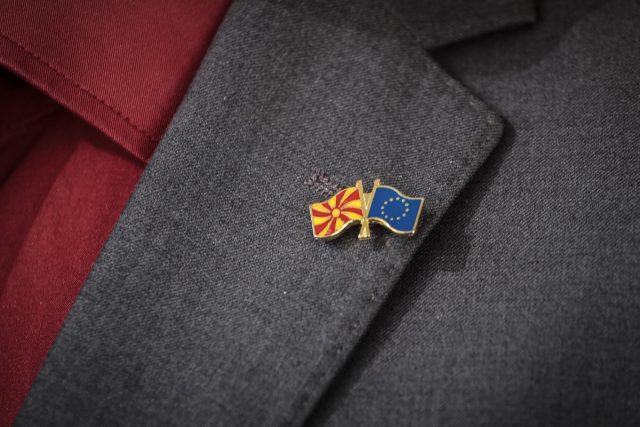 Συμφωνία Πρεσπών Σκόπια ΕΕ κονκάρδα