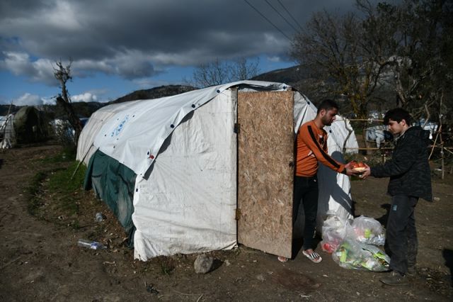 Μετανάστες κορονοϊός