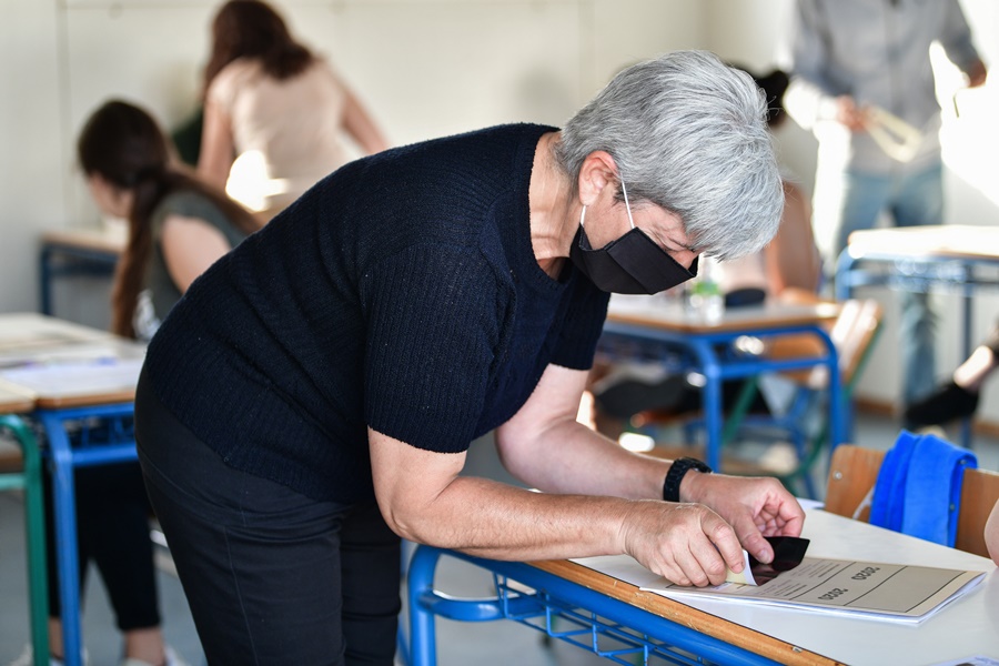 Πανελλήνιες Εξετάσεις μαθητές σχολείο 