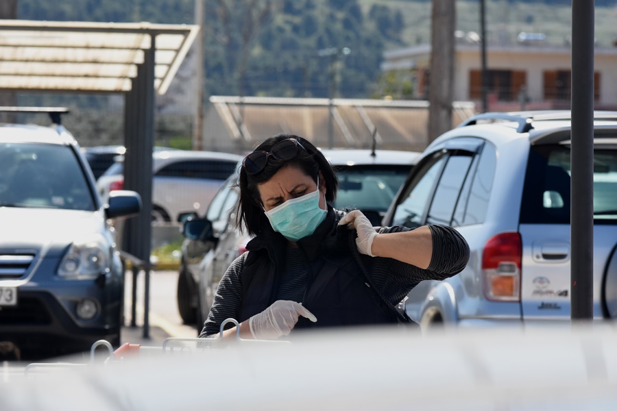 Σούπερ μάρκετ μάσκα πανδημία