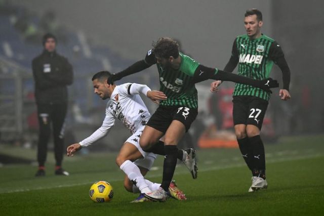 sassuolo confronts parma