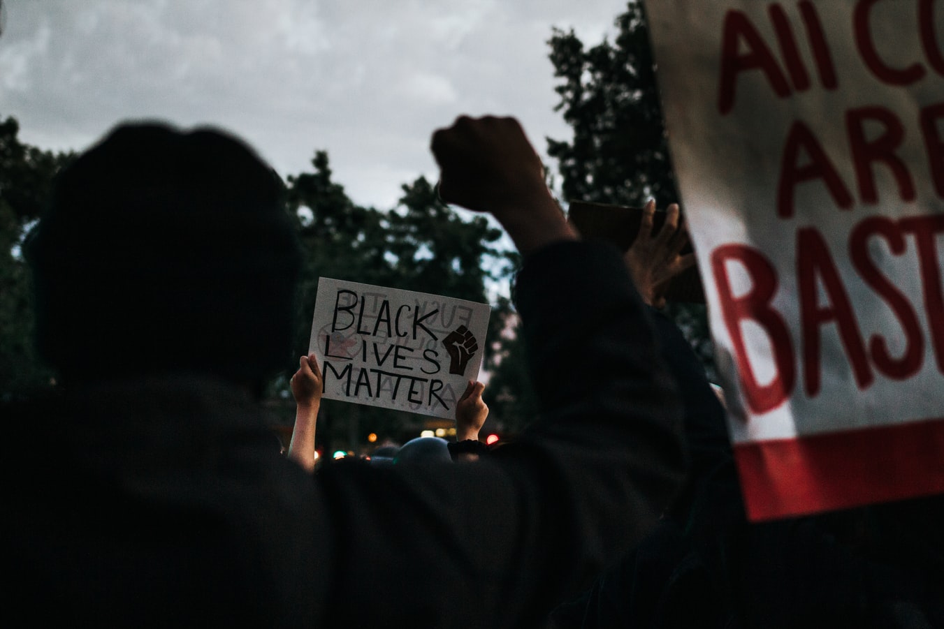 Black lives matter I can't breathe Τζορτζ Φλόιντ διαδηλώσεις 