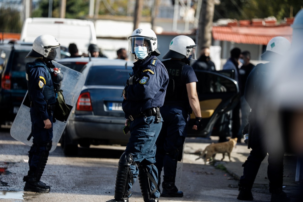 Πυροβολισμοί σε καταυλισμό Ρομά ΕΚΑΜ ΕΛΑΣ