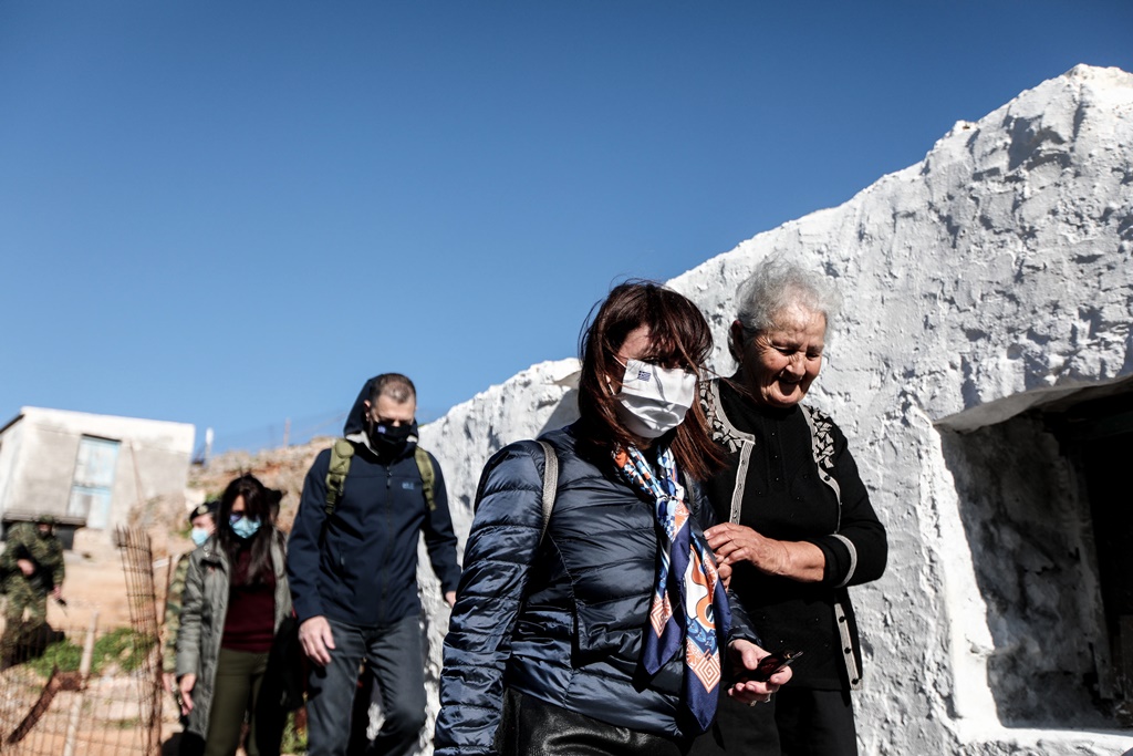 Κατερίνα Σακελλαροπούλου Κυρά Ρηνιώ Κίναρος 