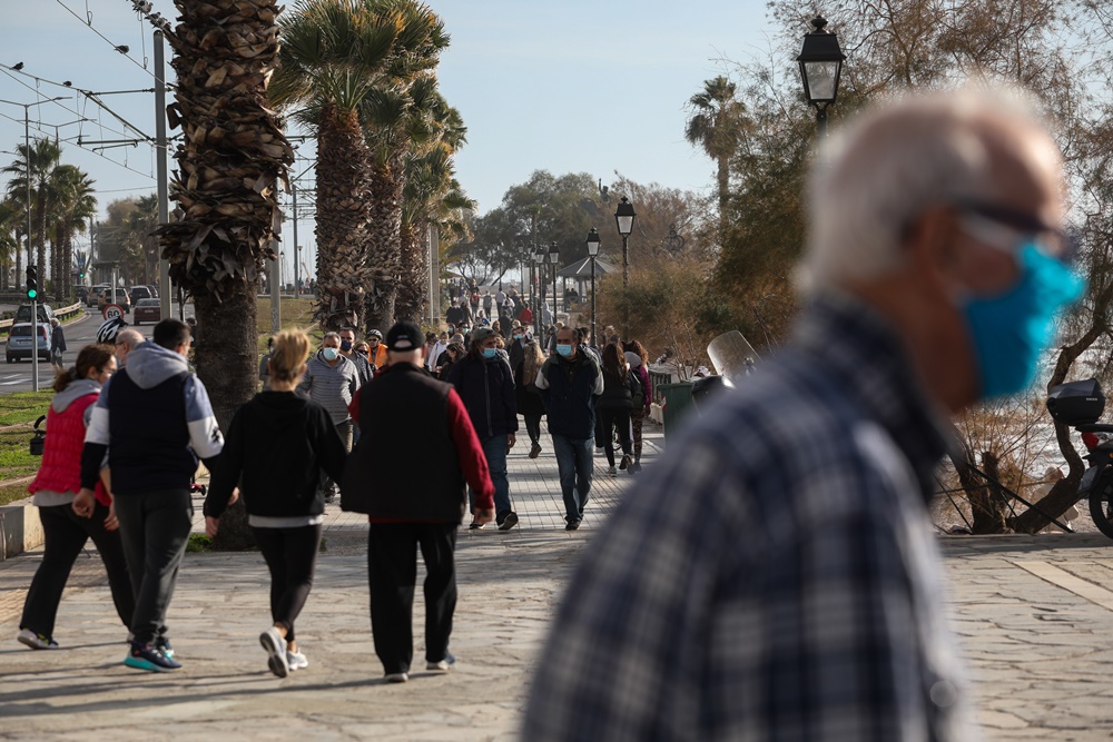 Κόσμος στον Φλοίσβο lockdown