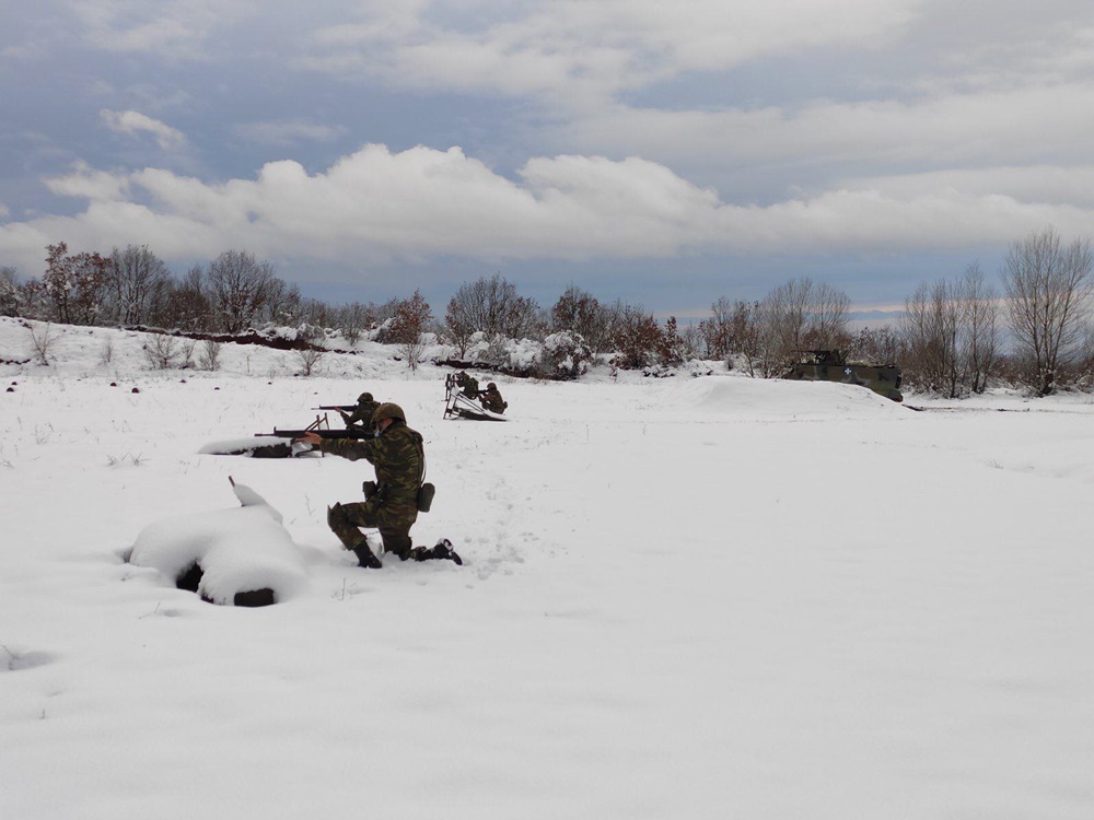  εκπαίδευση σε χιονοσκεπή εδάφη και υπό συνθήκες δριμέος ψύχους