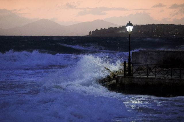 κύματα στη θάλασσα