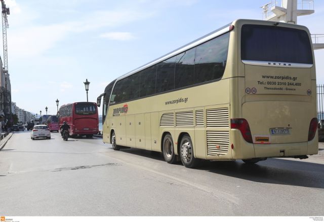 Τουριστικά λεωφορεία 