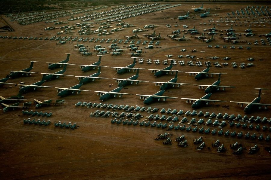 Εκεί που “πεθαίνουν” τα πολεμικά αεροσκάφη: Φωτογραφίες που ανατριχιάζουν
