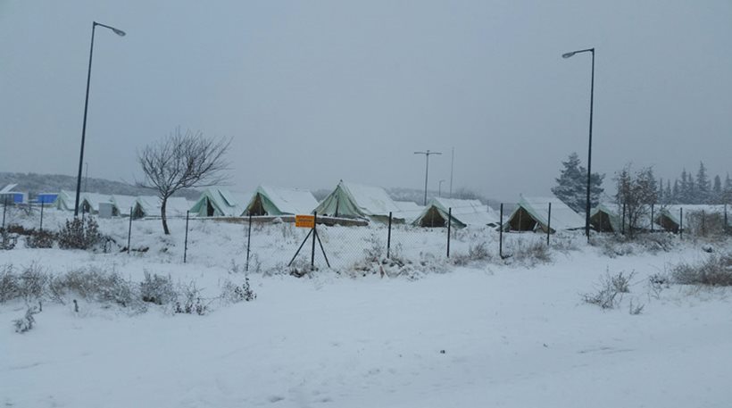 Θεσσαλονίκη: Πρόσφυγες αρνούνται να μεταφερθούν σε ζεστά ξενοδοχεία