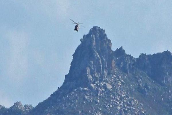Συνεχίζουν τις προκλήσεις! Τουρκικό ελικόπτερο εκτέλεσε χαμηλή πτήση πάνω από τα Ίμια