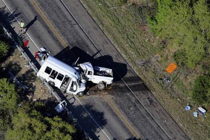 Ανείπωτη τραγωδία στο Τέξας: 13 νεκροί και 2 τραυματίες σε τροχαίο (pics-vid)