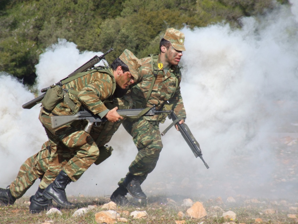 Στρατιωτική Σχολή Ευελπίδων: Εντυπωσιακό video από την χειμερινή εκπαίδευση