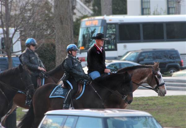 170302-_ryan-zinke-cr-1024_4f7be28c9c193337fd1d73b5a18287ad.nbcnews-ux-600-480