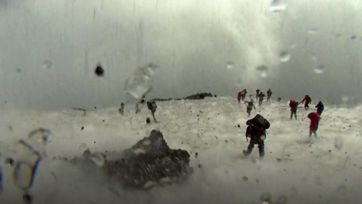Η έκρηξη του ηφαιστείου της Αίτνας! Τραυμάτισε τουρίστες-συνεργείο του BBC