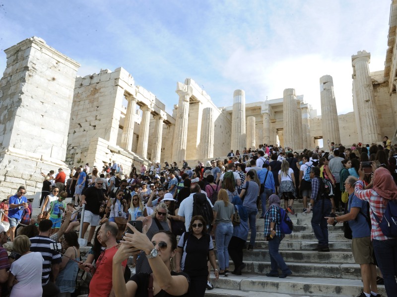 Δημήτρης Τρυφωνόπουλος: «Διαδοχικά ρεκόρ στα τουριστικά μεγέθη της χώρας»