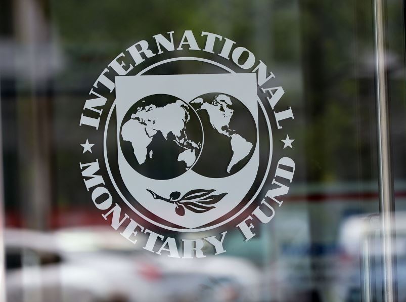Το ΔΝΤ βάζει… τρικλοποδιές
