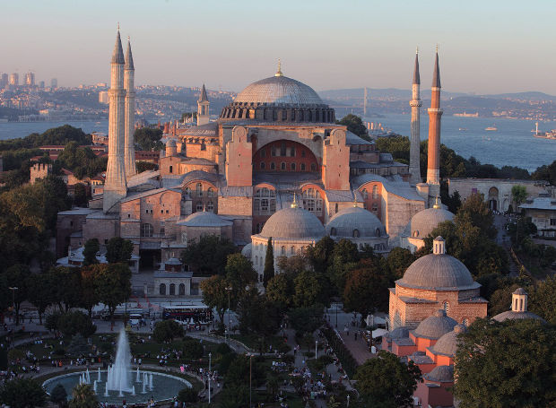 Προσκλητήριο Τούρκων σε μουσουλμάνους για… προσευχή στην Αγία Σοφιά!