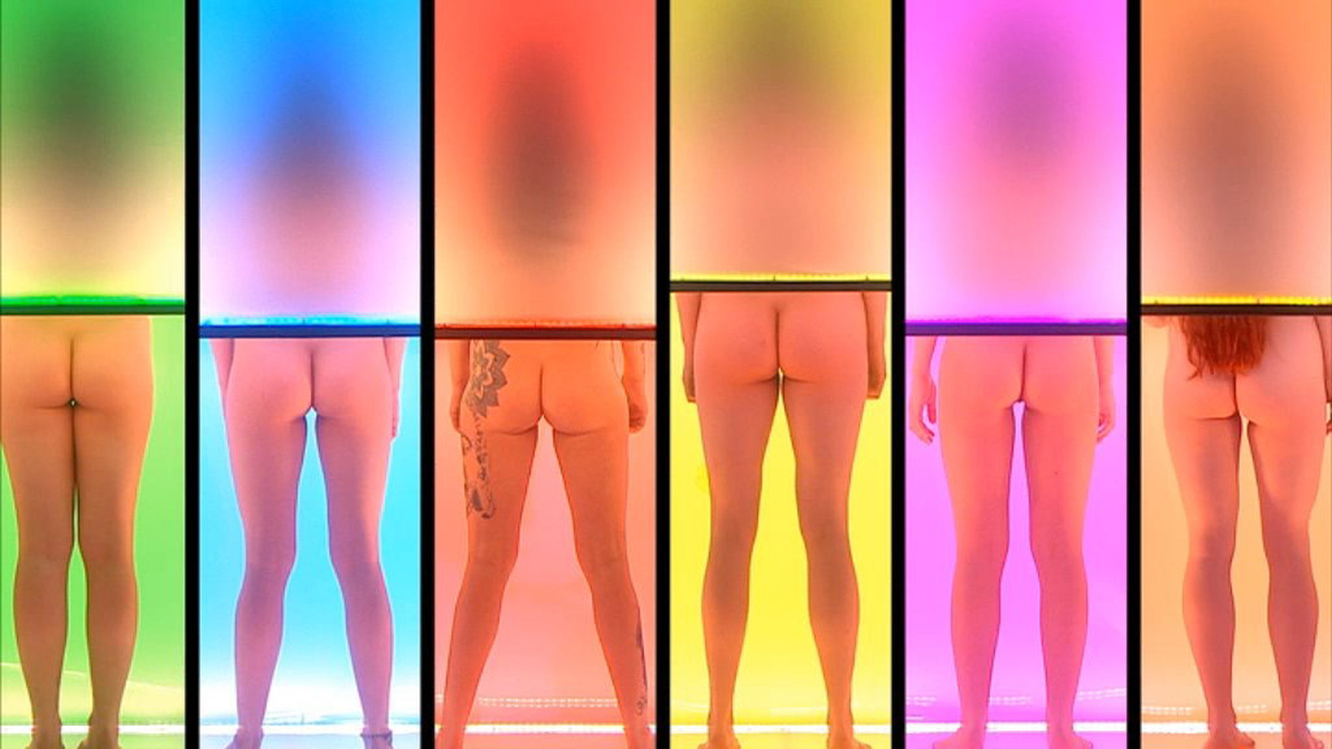 Naked Attraction: Σαρώνει το ριάλιτι που επιλέγεις σύντροφο από τα… γεννητικά όργανα! (pics-vid)