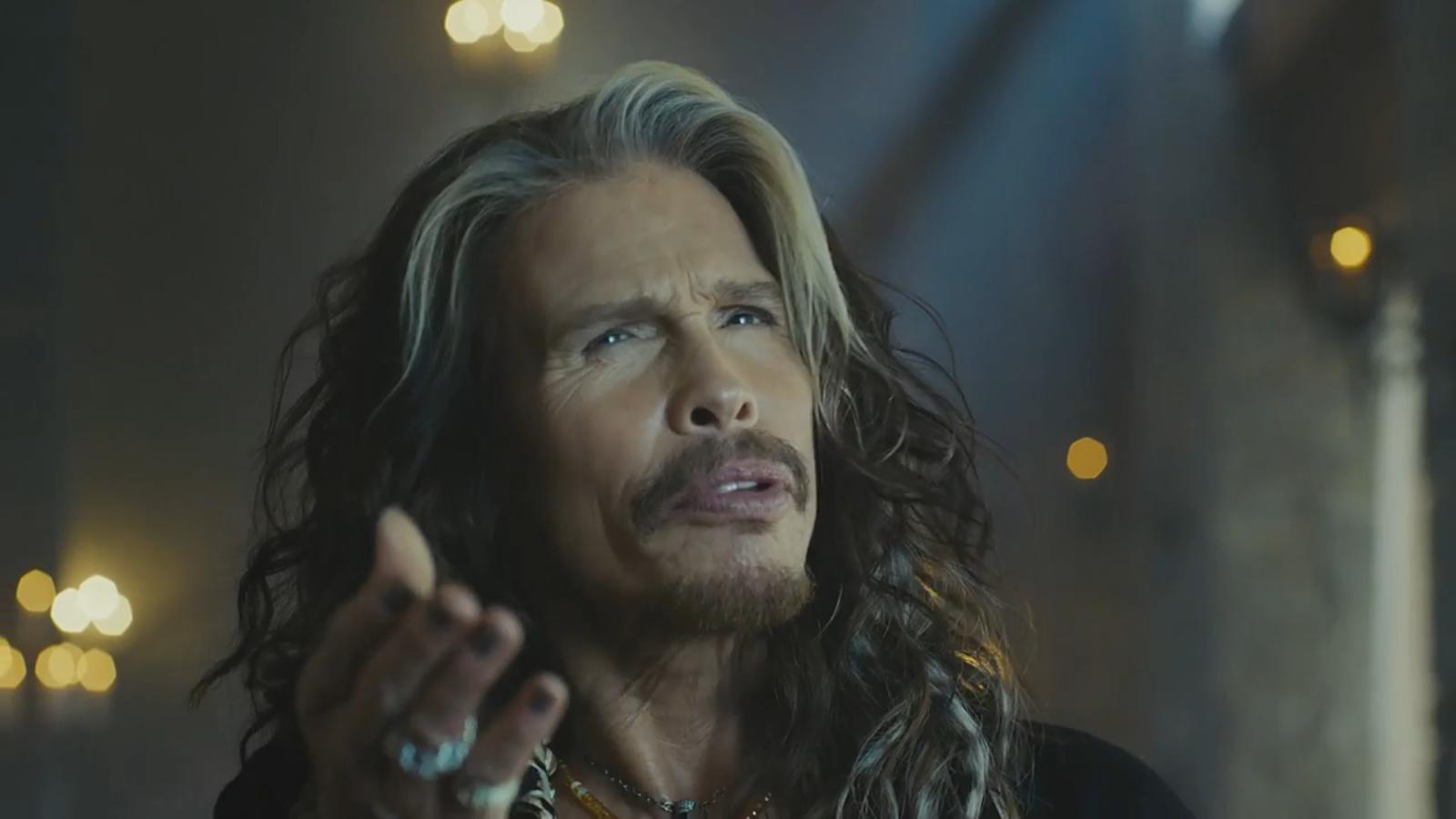 Ο Steven Tyler μιλά για τη διακοπή της περιοδείας και τις φήμες για την υγεία του