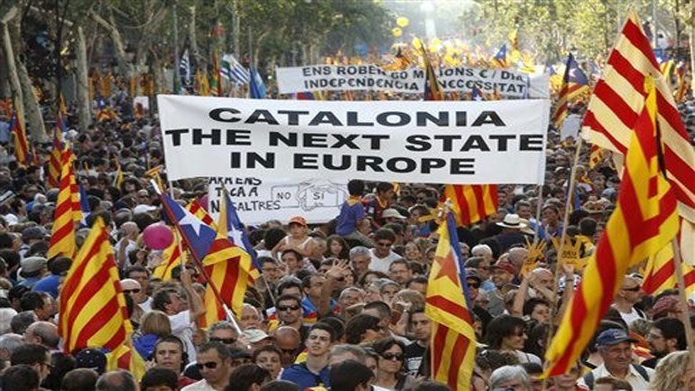 Αρνητική η Αγγλία στην καταλανική ανεξαρτησία – Θετική η Σκωτία