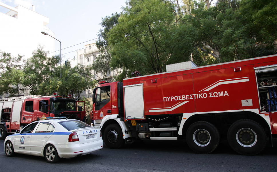 Πυρκαγιά σε υπόγειο πάρκινγκ, κάηκαν εννέα αυτοκίνητα