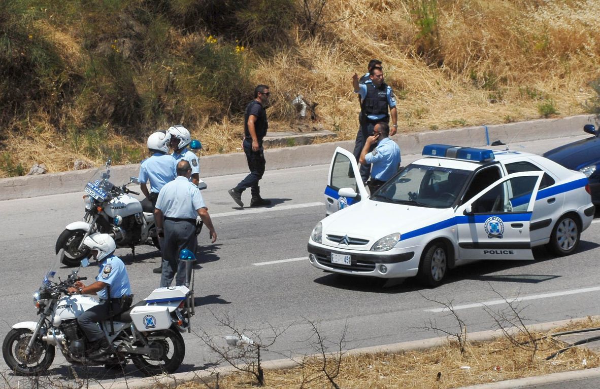 Χολιγουντιανή καταδίωξη και τροχαίο στην Ιόνια Οδό