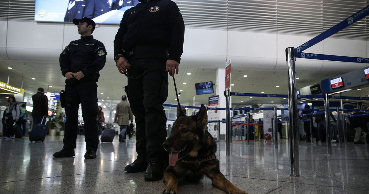 34χρονη συνελήφθη στο αεροδρόμιο- Πού είχε κρύψει τα ναρκωτικά (pics)