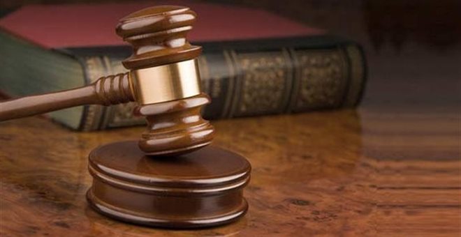 Συντονιστική Επιτροπή Δικηγόρων: Ο θεσμός του “κρυφού” μάρτυρα προσβάλλει τα ανθρώπινα δικαιώματα