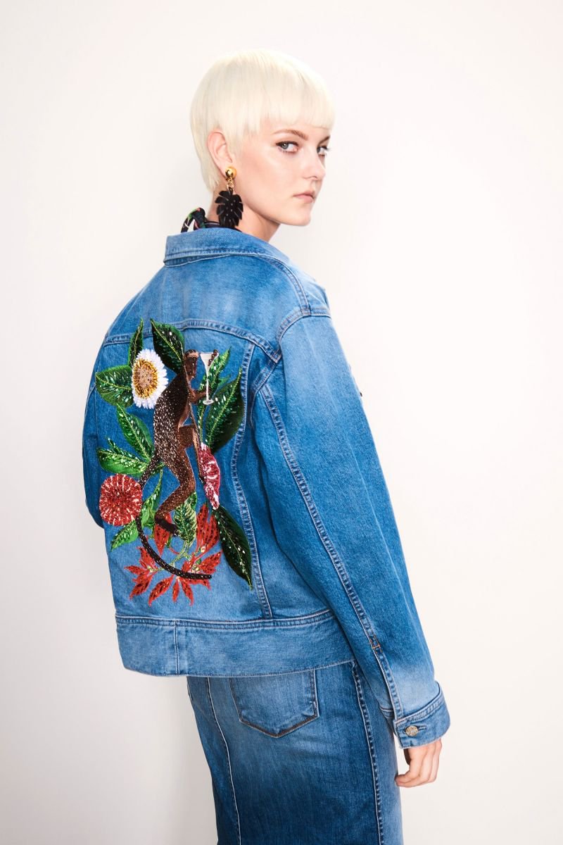 Το απόλυτο denim jacket της εποχής