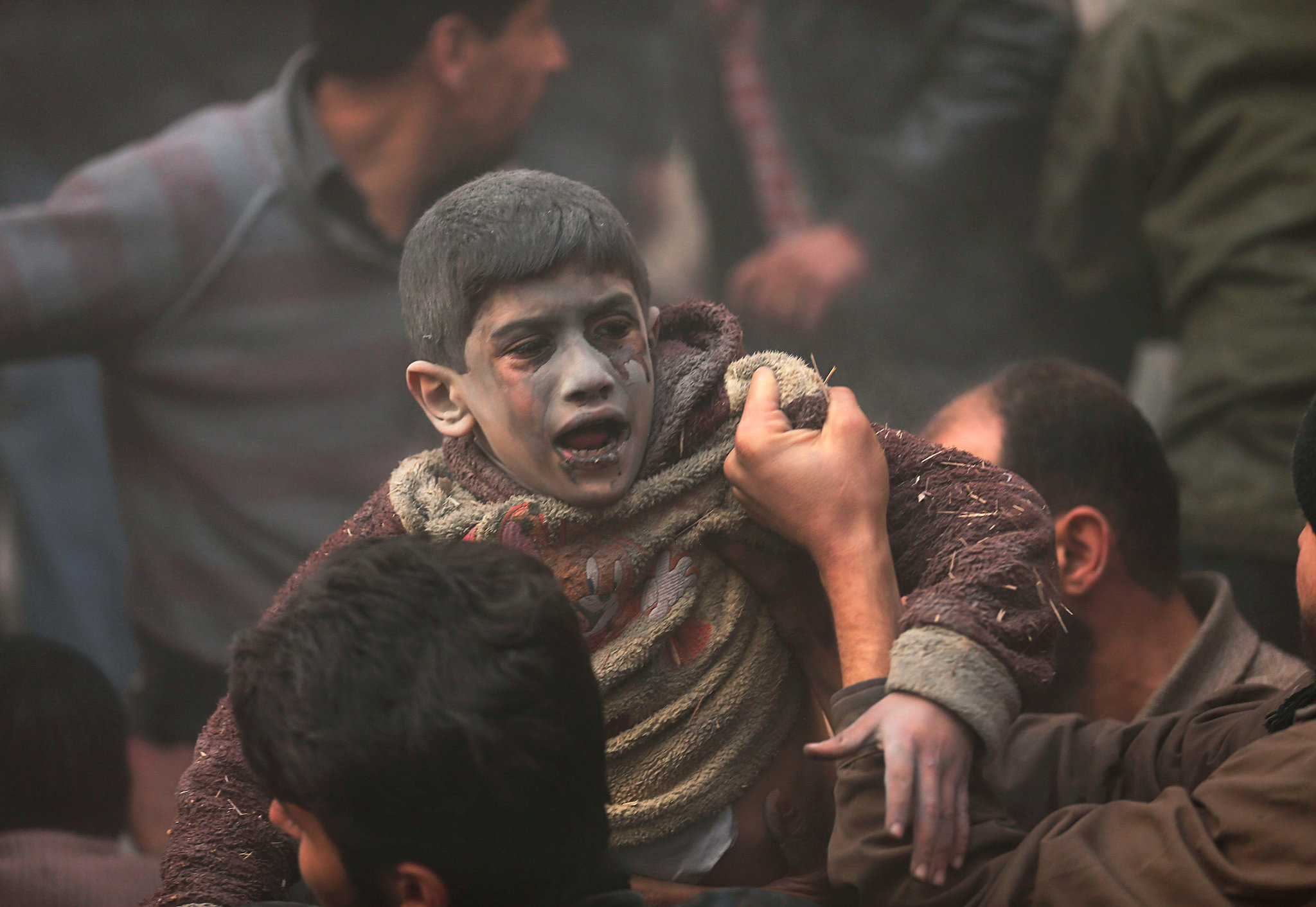 Επί μία ώρα “σφυροκοπούσαν” τη Συρία – “Ένα ξεκάθαρο μήνυμα στον Άσαντ”