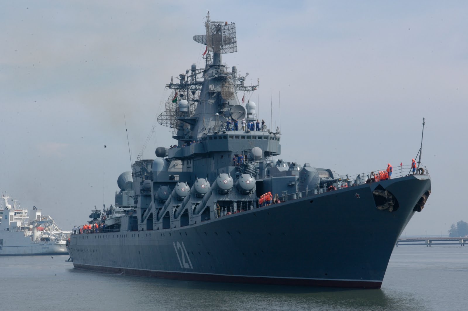 Πολεμικά πλοία της Ρωσίας στην Μεσόγειο