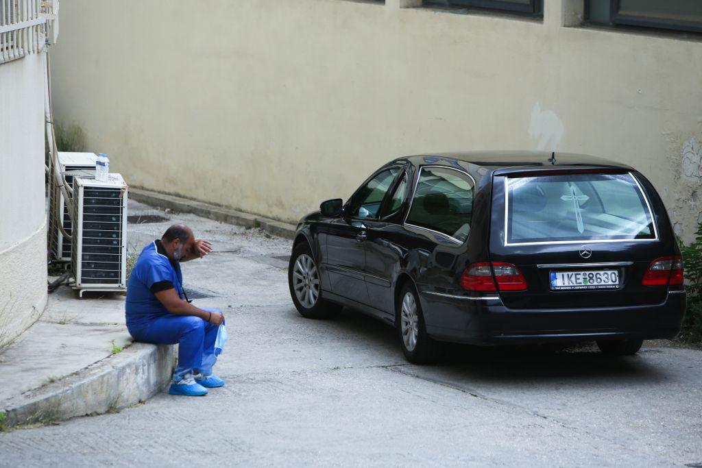 “Μάχη” δίνουν οι ιατροδικαστές – Δέκα άτομα σε κρίσιμη κατάσταση