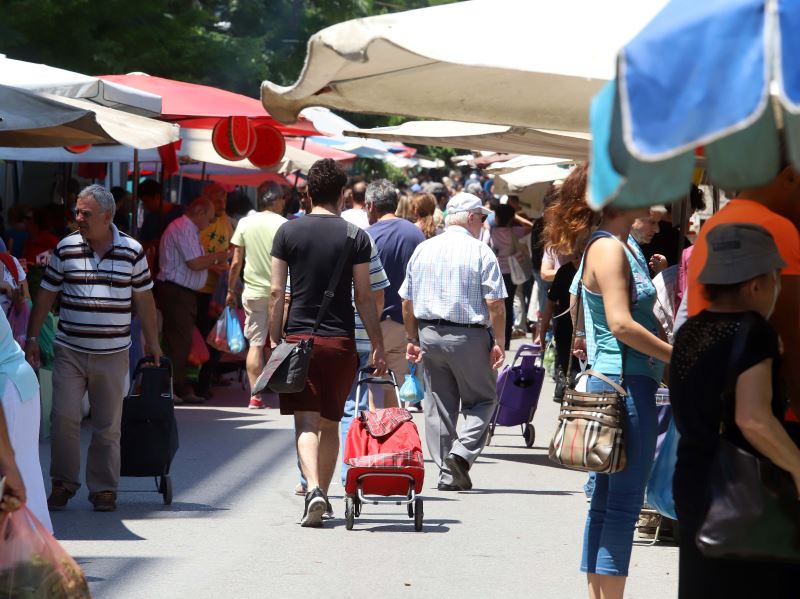 Πικρά σχόλια του Reuters για την ελληνική οικονομία…