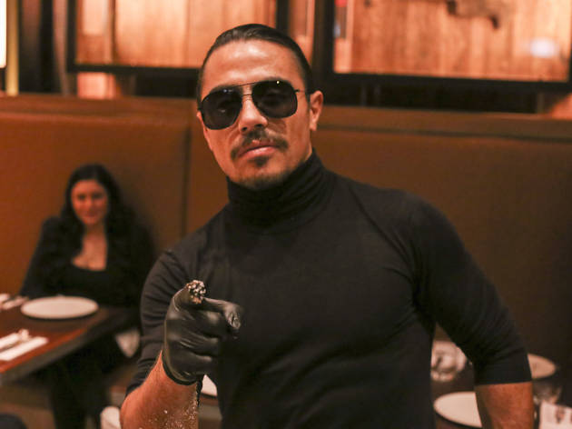 Φωτιά στο εστιατόριο του Salt Bae – Ένας Έλληνας μεταξύ των τραυματιών (vid)