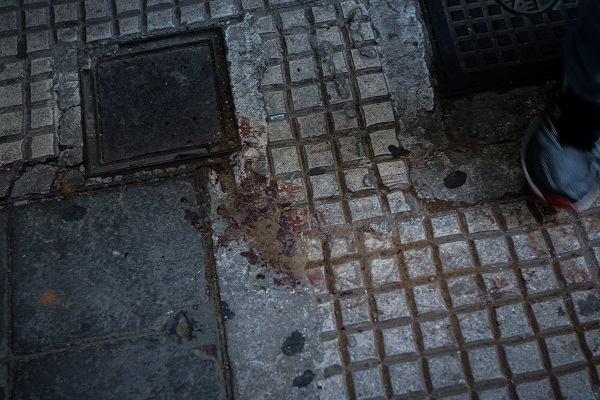 Ληστεία με έναν νεκρό στο κέντρο της Αθήνας (photos)
