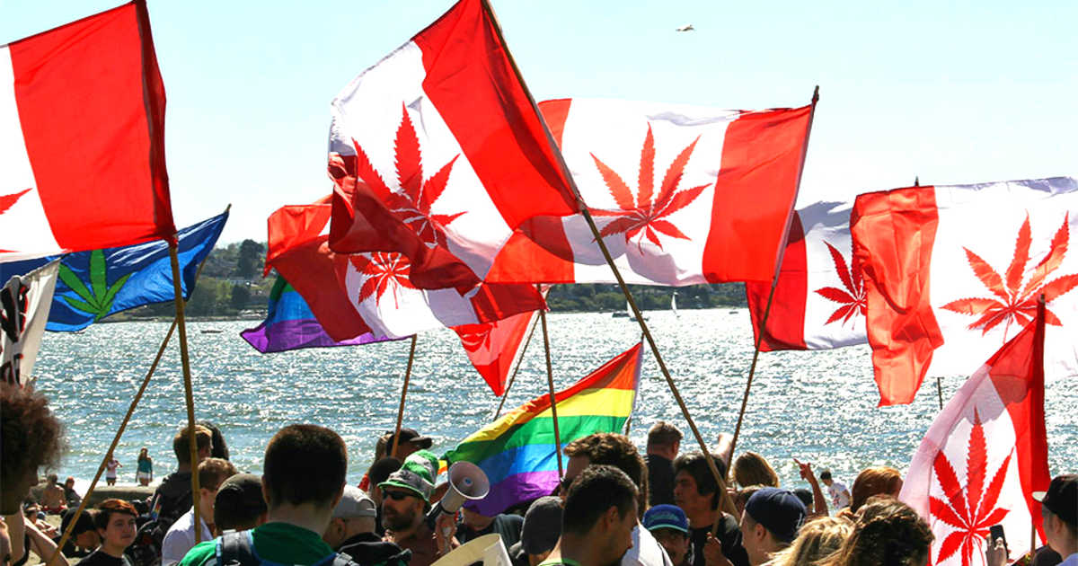 Ο Τριντό νομιμοποίησε την κάνναβη και οι Καναδοί… το γιορτάζουν