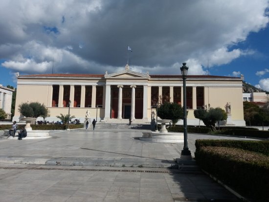 Φοιτητές εγκλώβισαν 30 καθηγητές σε αίθουσα του Πανεπιστημίου Αθηνών
