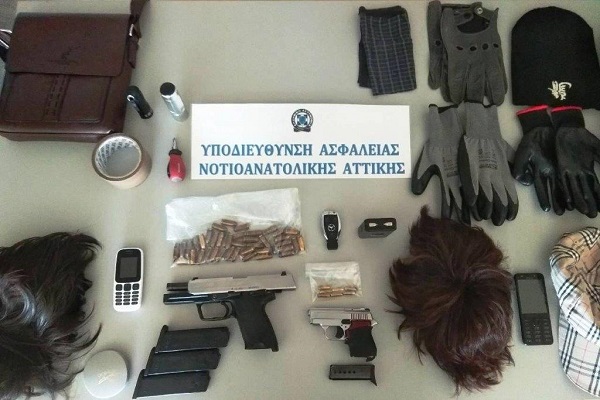 Με περούκες και όπλα οι Γεωργιανοί – Τους πρόλαβαν οι Αρχές πριν μπουκάρουν σε σπίτι