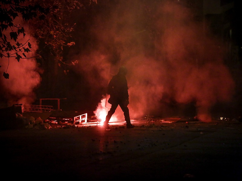 Εικόνες σοκ στην Αλεξάνδρας, λίγο πριν το ΑΕΚ – Άγιαξ (pics-vids)