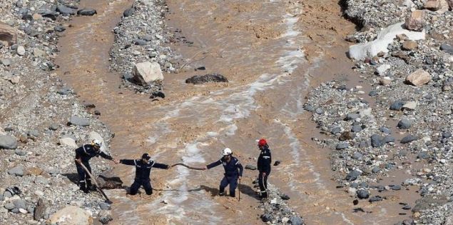 13 οι νεκροί από τις φονικές πλημμύρες στην Ιορδανία (pics)
