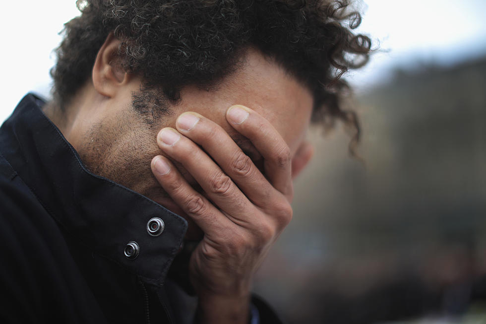 Ο άνδρας που κλαίει αίμα: Η σπάνια ασθένεια ενός 52χρονου στην Ιταλία (pics)