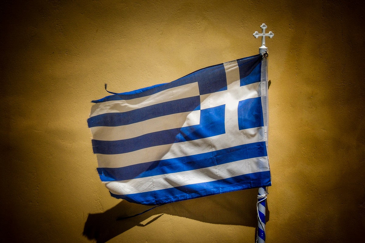 Δημοσκόπηση: Σταθερά μπροστά η ΝΔ – Υπέρ πρόωρων εκλογών οι Έλληνες, στηρίζουν τα “Κίτρινα Γιλέκα”